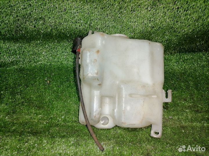 Бачок стеклоомывателя Toyota Corsa EL30