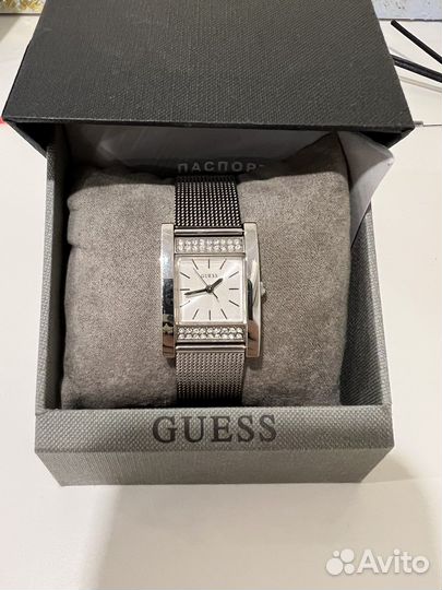 Часы Guees