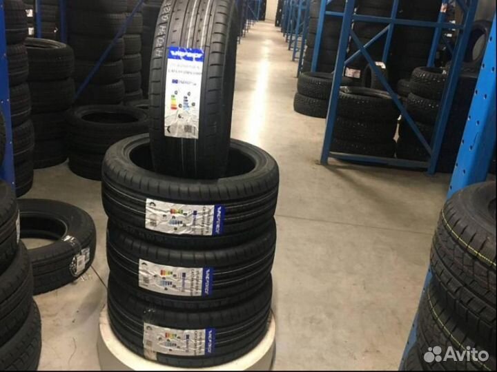 Windforce Catchfors UHP 215/45 R18 93W