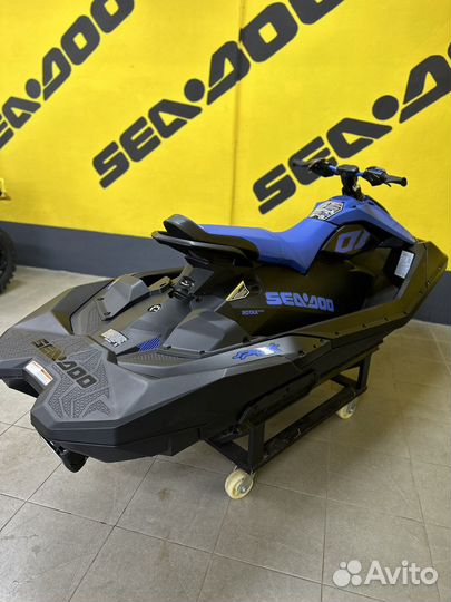 BRP Spark Trixx 3UP 90 (2023)