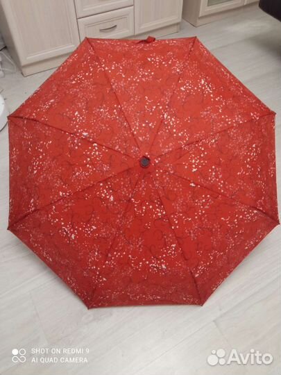 Зонты три штуки