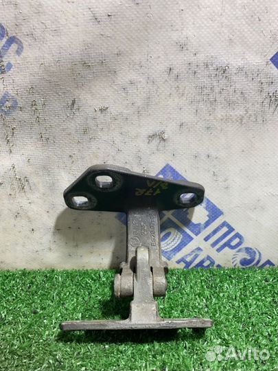 Петля крышки багажника Bmw X5 кроссовер 3.0 M54