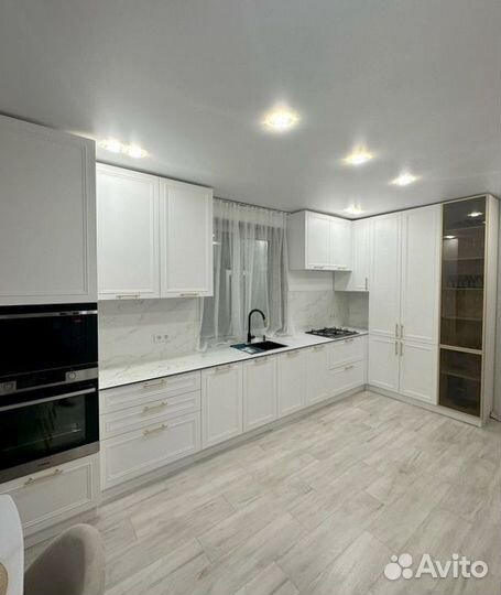 Кухни на заказ любой сложности