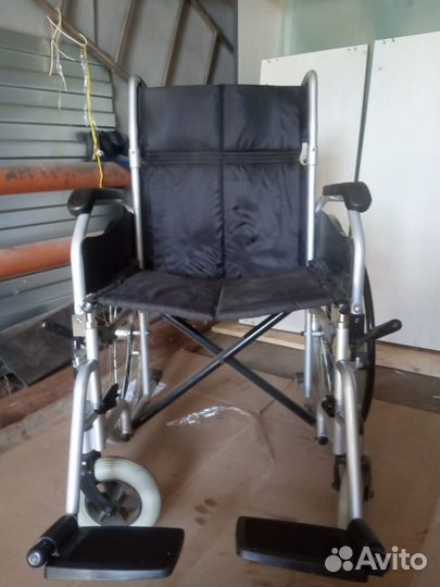 Инвалидное кресло-коляска с ручным приводом