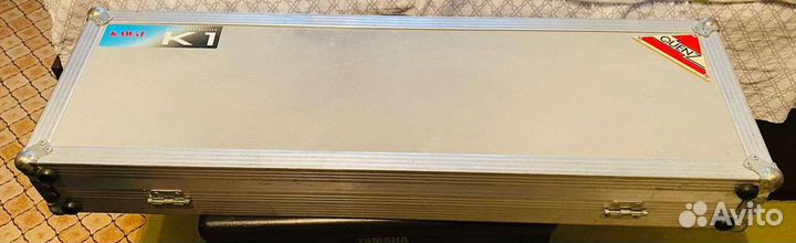 Металлический кейс для музыкального инструмента