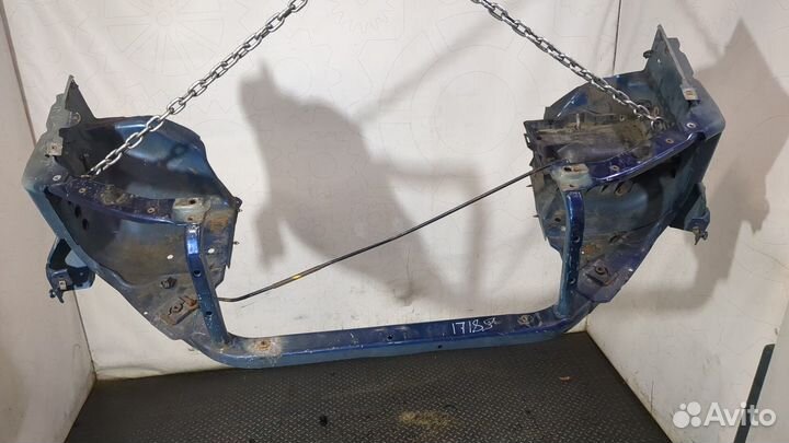 Рамка передняя Chevrolet Trailblazer, 2001