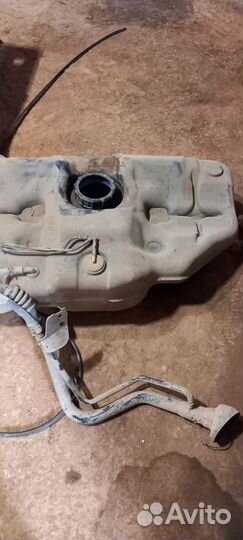 Бензобак Nissan Almera N16