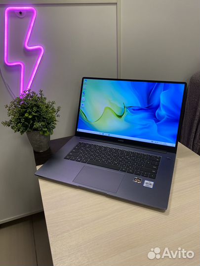 Премиальный ультрабук huawei D15 на ryzen 5 4500