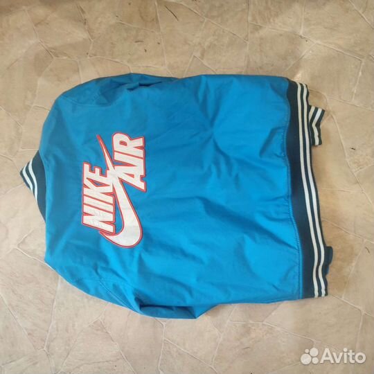 Куртка бомбер