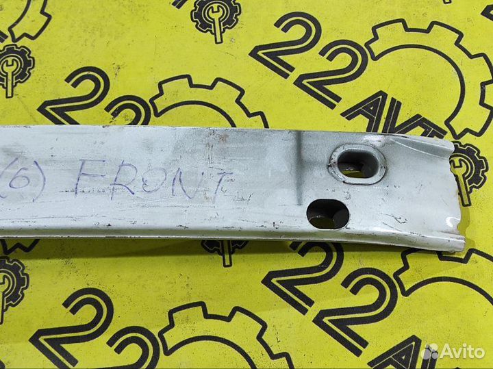 Усилитель бампера передний Toyota Funcargo NCP20