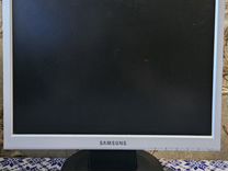 Монитор Samsung SyncMaster 720N