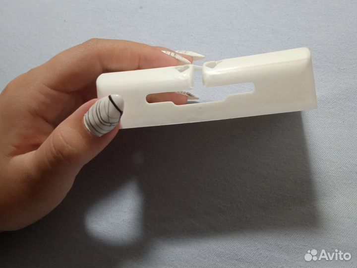 Держатель для телефона на стену