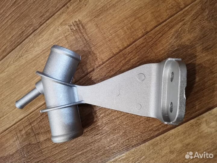 Тройник системы охлаждения toyota wishzge20