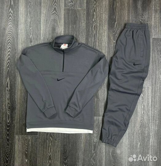 Спортивный костюм Nike zip