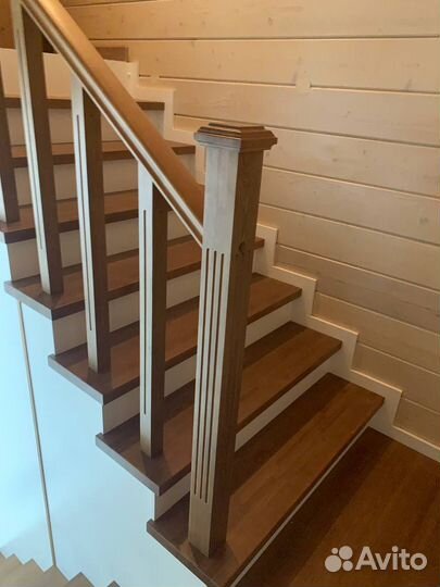 Лестница с реечным ограждением