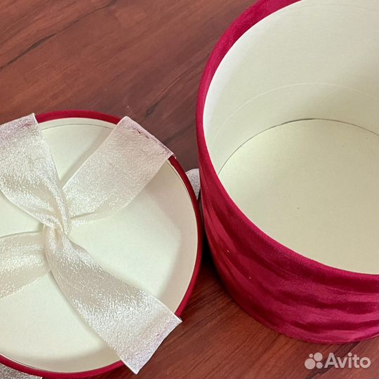 Коробка подарочная