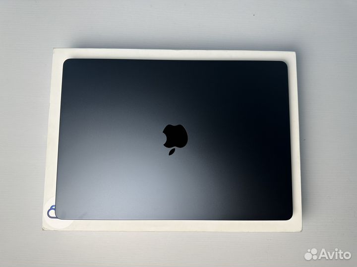 MacBook Air 15 2023 M2 256Gb Midnight, 38 циклов