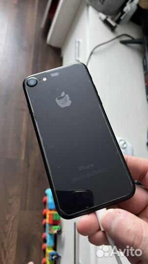iPhone 7, 32 ГБ