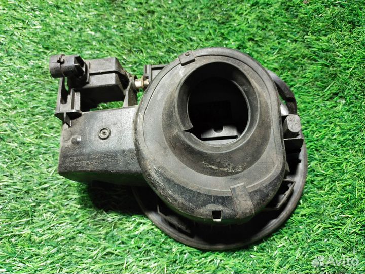 Лючок бензобака Opel Astra J I