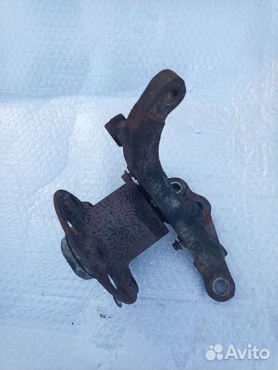 Ступица передняя Mercedes Benz 204