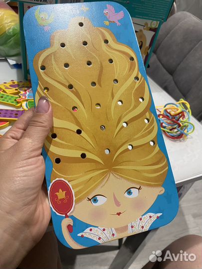 Шнуровка деревянная «Принцесса« новая