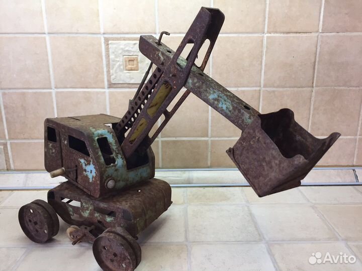 Игрушка экскаватор СССР 60-х металл в ремонт