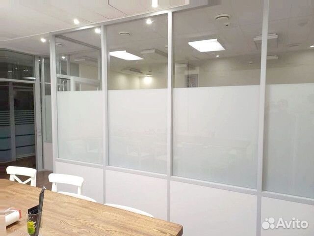 Межкомнатные стеклянные перегородки раздвижные