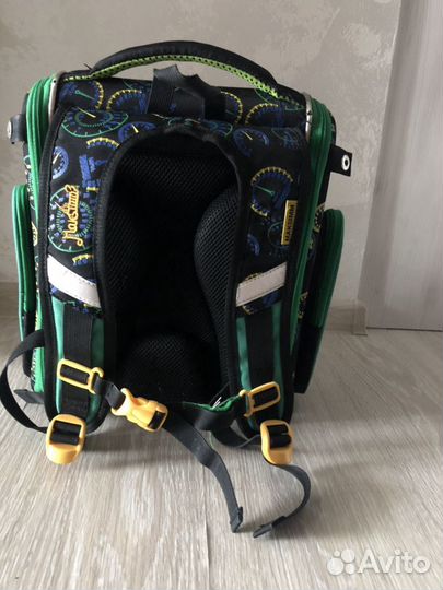 Школьный рюкзак