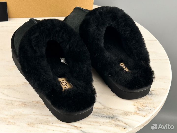 Тапочки UGG Slippers Scuffette Black unisex