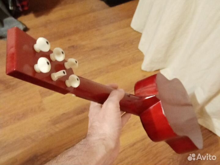 Детская гитара копия настоящей