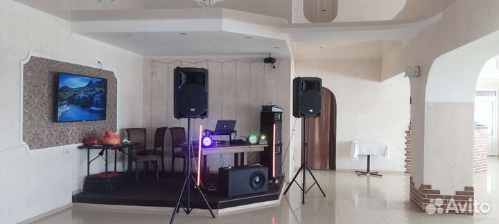 Dj со своим оборудованием на ваше мероприятие