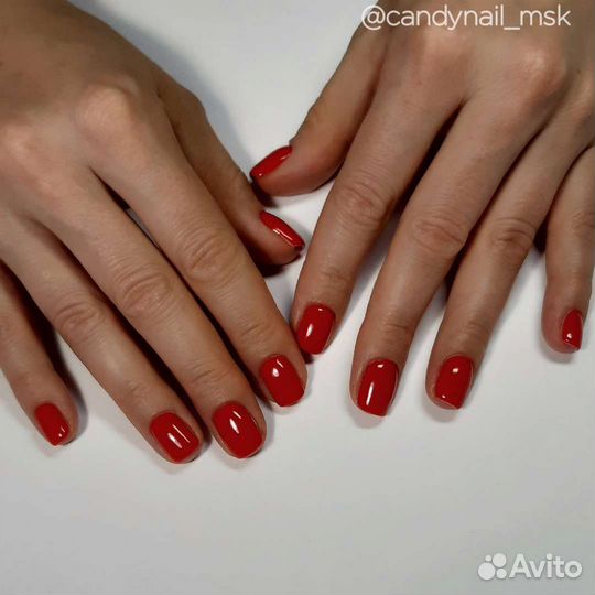 Маникюр с покрытием гель-лаком