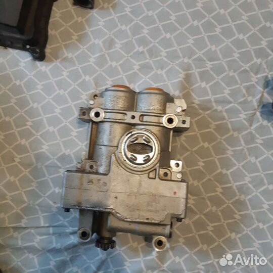 Коленвал и другие запчасти на Додж Калибер