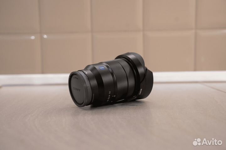 Объектив Sony Carl Zeiss Vario-Tessar T* FE 16-35m