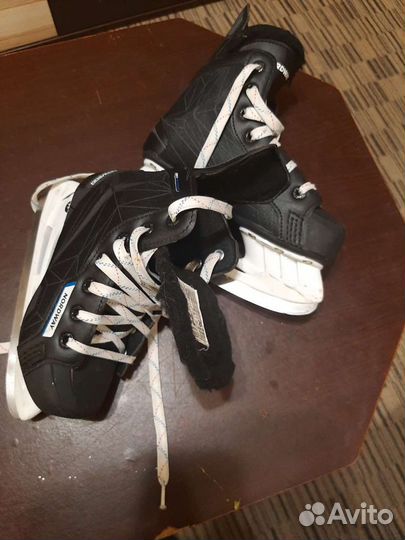Коньки хоккейные детские