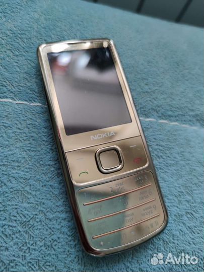 Телефон Nokia 6700