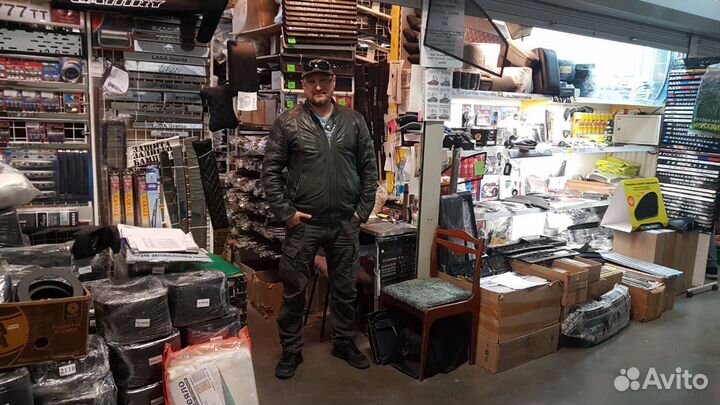 Шевроле Круз Бар-подлокотник с перф вставкой