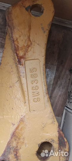 Протектор стойки рыхлителя 9W8365