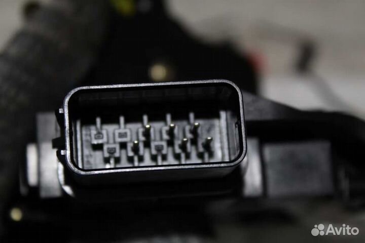 Замок двери volvo S40 V50 MS MW B R