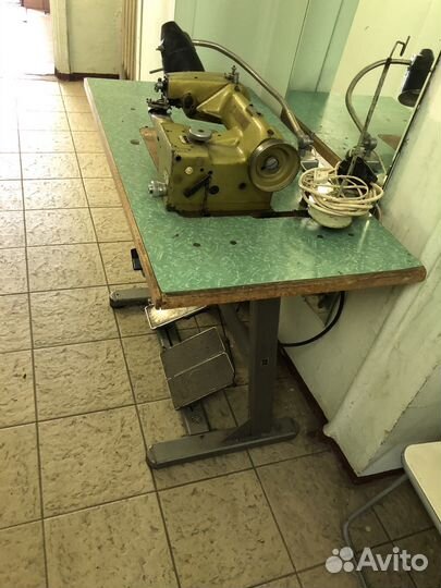 Швейная подшивочная машинка Csepel Muvek Cs790