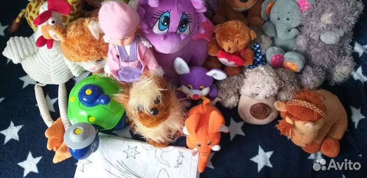 Мягкая игрушка и пупсы