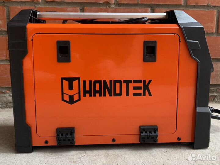 Сварочный полуавтомат handtek - 220
