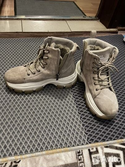 Кроссовки зимние женские 40 размер