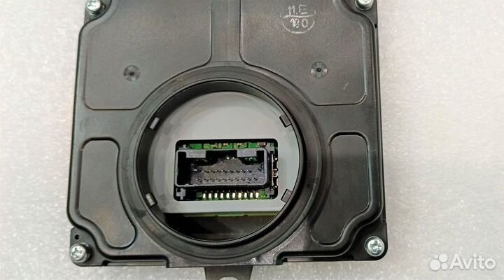 RAV4 -5 Блок управления правой фарой 89908-42060