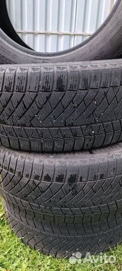 Continental ContiVikingContact 6 235/55 R17