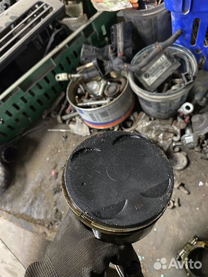 Поршни Subaru Forester s10