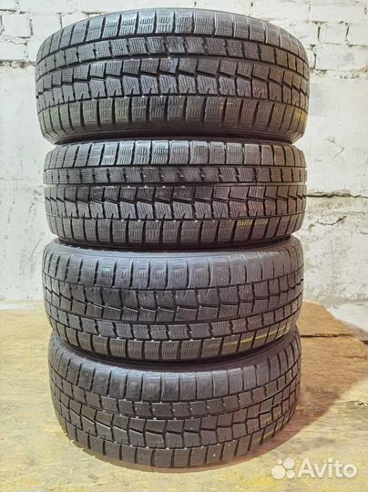 Dunlop Winter Maxx 215/55 R17 94Q