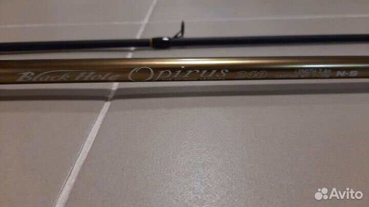 Спиннинг black hole opirus