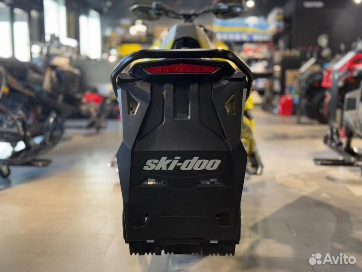 Снегоход BRP Ski-Doo Backcountry X-RS 850 E-TEC Tu