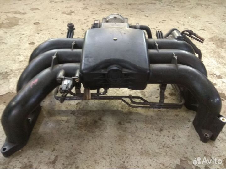 Впускной коллектор Субару